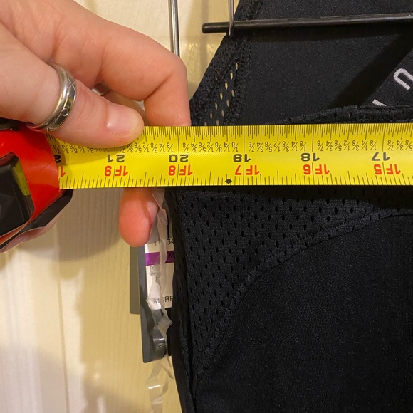 Under Armour NWT Criss-Cross Workout Tank Size XXL - Picture 7 of 8